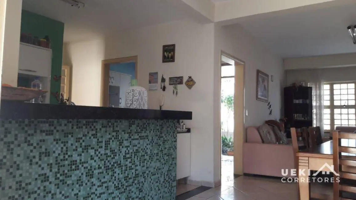 Foto 5 de Casa com 4 quartos à venda, 370m2 em Messiânico, Londrina - PR