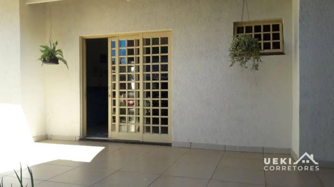 Foto 9 de Casa com 4 quartos à venda, 370m2 em Messiânico, Londrina - PR