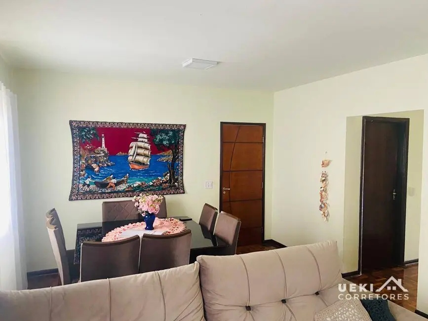 Casa com 5 quartos à venda, 352m2 em Erotildes, Londrina - PR - imagem 6 Foto 6 de Casa com 5 quartos à venda, 352m2 em Erotildes, Londrina - PR