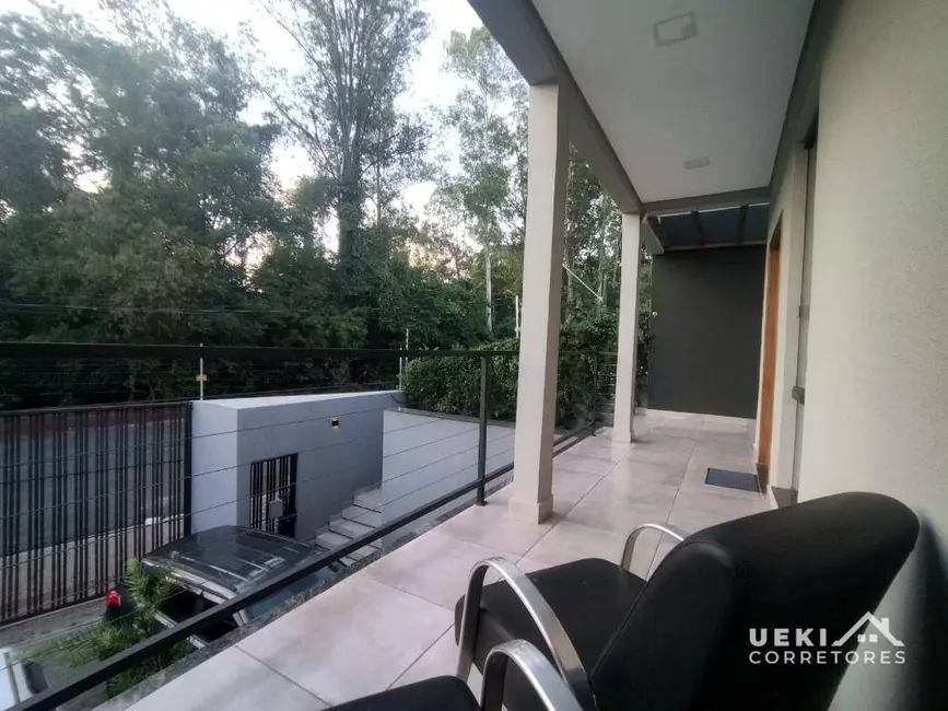 Casa com 3 quartos à venda, 452m2 em Bancários, Londrina - PR - imagem 7 Foto 7 de Casa com 3 quartos à venda, 452m2 em Bancários, Londrina - PR