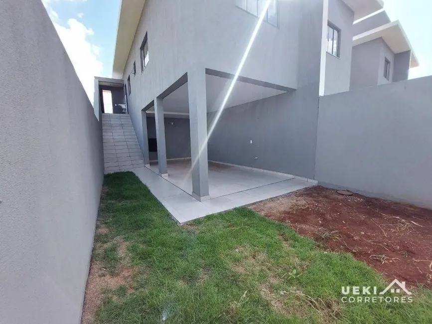 Casa com 2 quartos à venda, 133m2 em Colinas, Londrina - PR - imagem 3 Foto 3 de Casa com 2 quartos à venda, 133m2 em Colinas, Londrina - PR
