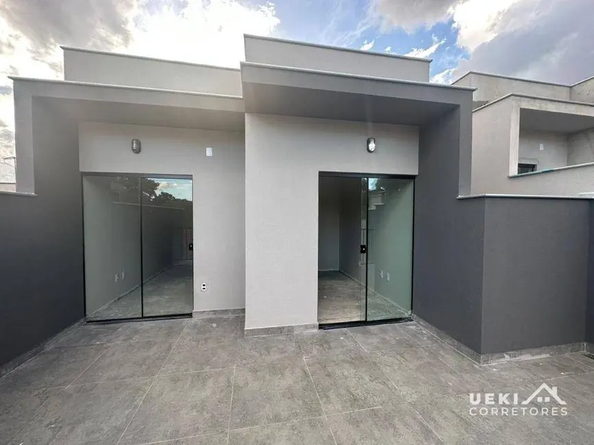 Casa com 3 quartos à venda, 195m2 em Colúmbia, Londrina - PR - imagem 8 Foto 8 de Casa com 3 quartos à venda, 195m2 em Colúmbia, Londrina - PR