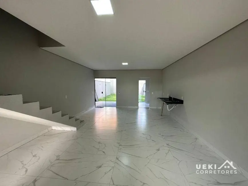 Casa com 3 quartos à venda, 195m2 em Colúmbia, Londrina - PR - imagem 6 Foto 6 de Casa com 3 quartos à venda, 195m2 em Colúmbia, Londrina - PR