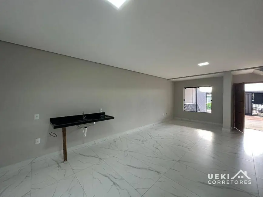 Casa com 3 quartos à venda, 195m2 em Colúmbia, Londrina - PR - imagem 3 Foto 3 de Casa com 3 quartos à venda, 195m2 em Colúmbia, Londrina - PR