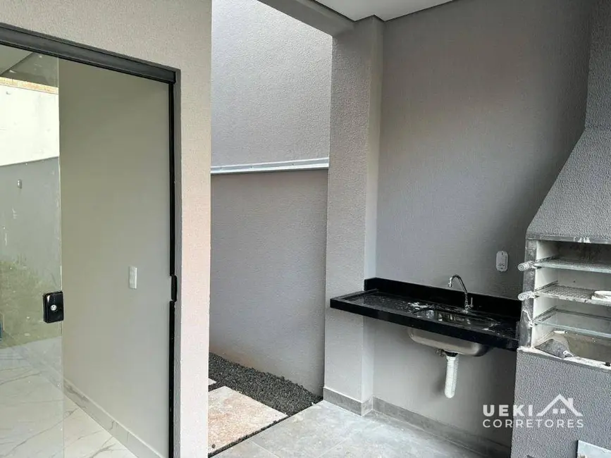 Casa com 3 quartos à venda, 195m2 em Colúmbia, Londrina - PR - imagem 7 Foto 7 de Casa com 3 quartos à venda, 195m2 em Colúmbia, Londrina - PR