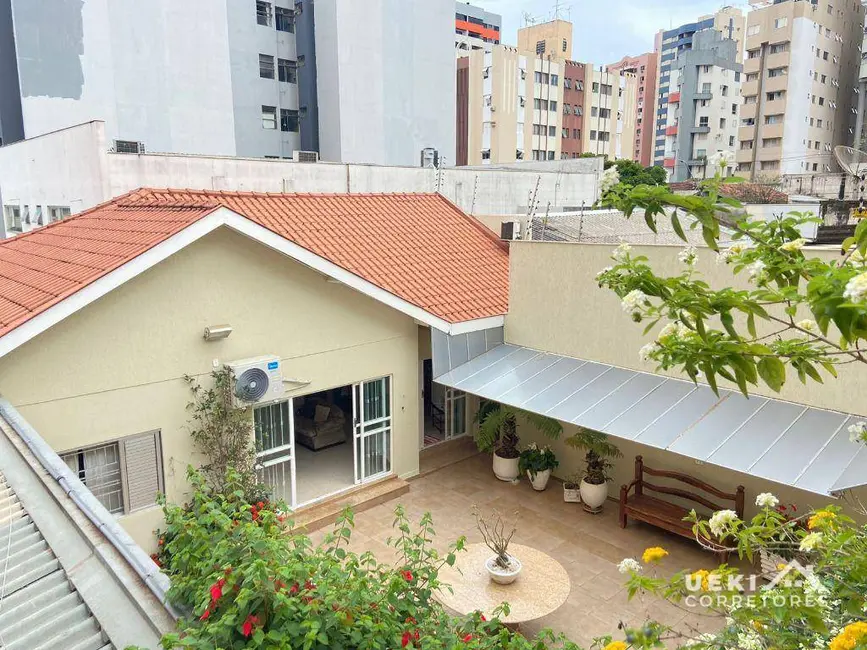 Foto 1 de Casa com 6 quartos à venda, 424m2 em Centro, Londrina - PR