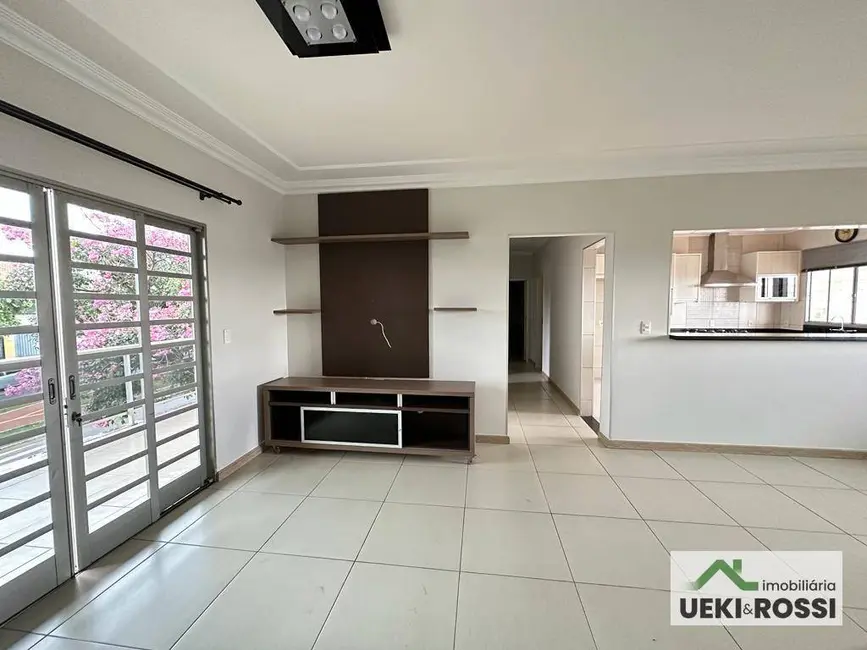 Casa com 3 quartos à venda, 390m2 em Londrina - PR - imagem 7 Foto 7 de Casa com 3 quartos à venda, 390m2 em Londrina - PR