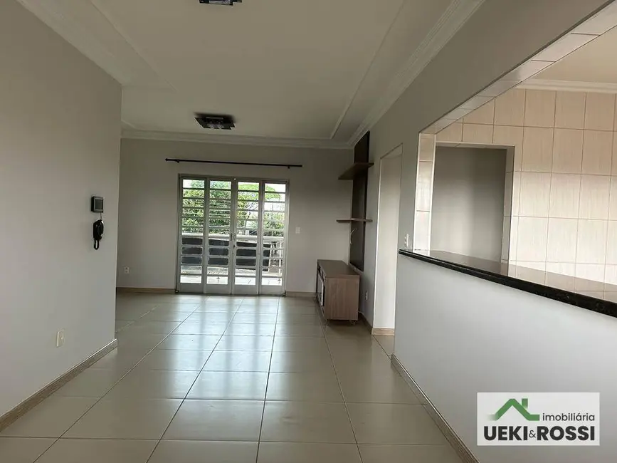 Casa com 3 quartos à venda, 390m2 em Londrina - PR - imagem 4 Foto 4 de Casa com 3 quartos à venda, 390m2 em Londrina - PR