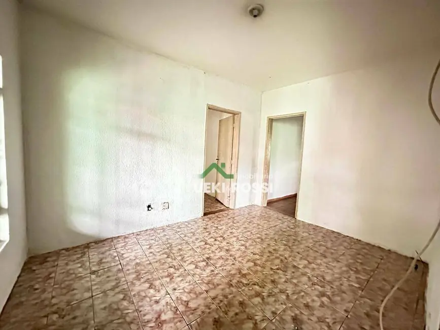 Casa com 2 quartos à venda, 330m2 em Londrina - PR - imagem 6 Foto 6 de Casa com 2 quartos à venda, 330m2 em Londrina - PR