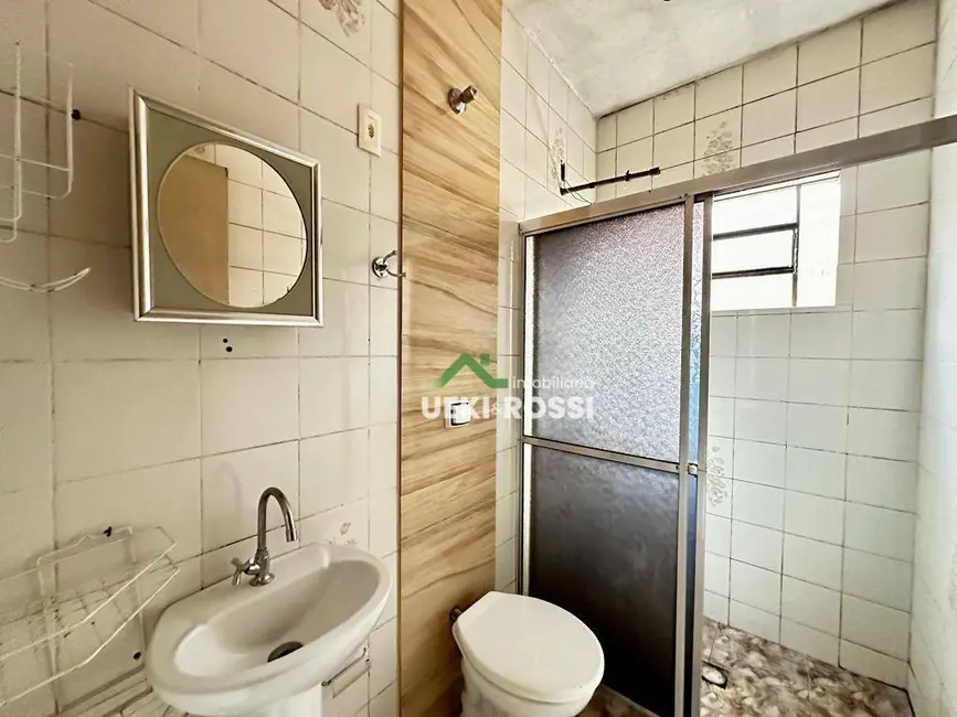 Casa com 2 quartos à venda, 330m2 em Londrina - PR - imagem 8 Foto 8 de Casa com 2 quartos à venda, 330m2 em Londrina - PR