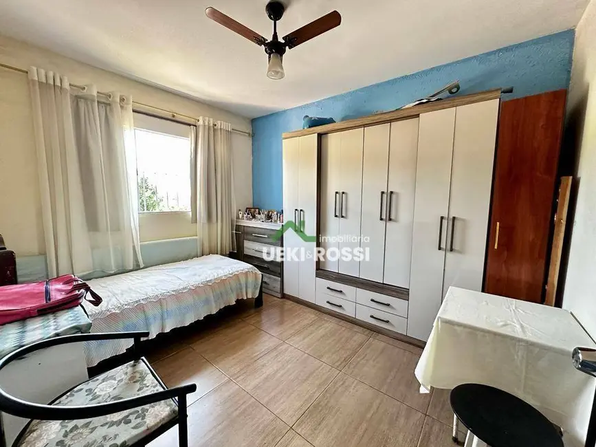 Casa com 2 quartos à venda, 325m2 em Londrina - PR - imagem 6 Foto 6 de Casa com 2 quartos à venda, 325m2 em Londrina - PR