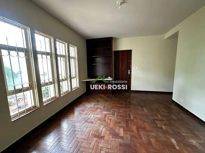 Casa com 6 quartos à venda, 449m2 em Jardim Shangri-la A, Londrina - PR - imagem 7 Foto 7 de Casa com 6 quartos à venda, 449m2 em Jardim Shangri-la A, Londrina - PR