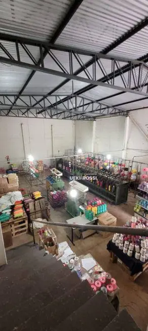 Armazém / Galpão à venda, 250m2 em Jardim Marissol, Londrina - PR - imagem 3 Foto 3 de Armazém / Galpão à venda, 250m2 em Jardim Marissol, Londrina - PR