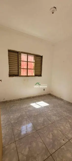 Casa com 3 quartos à venda, 125m2 em Jardim Pequena Londres, Londrina - PR - imagem 5 Foto 5 de Casa com 3 quartos à venda, 125m2 em Jardim Pequena Londres, Londrina - PR