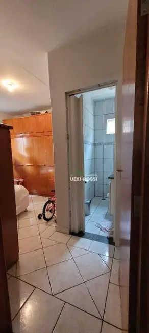 Casa com 6 quartos à venda, 330m2 em Califórnia, Londrina - PR - imagem 9 Foto 9 de Casa com 6 quartos à venda, 330m2 em Califórnia, Londrina - PR