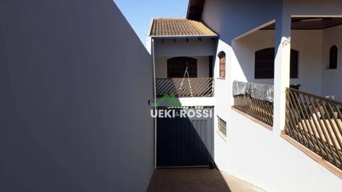 Casa com 4 quartos à venda, 440m2 em Londrina - PR - imagem 7 Foto 7 de Casa com 4 quartos à venda, 440m2 em Londrina - PR