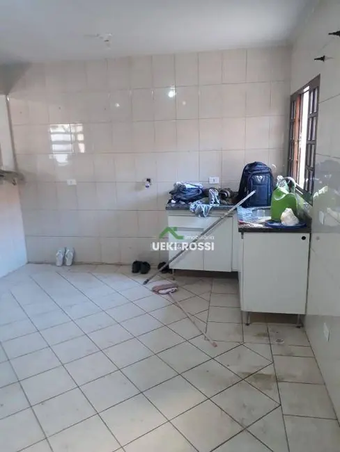 Casa com 4 quartos à venda, 440m2 em Londrina - PR - imagem 6 Foto 6 de Casa com 4 quartos à venda, 440m2 em Londrina - PR