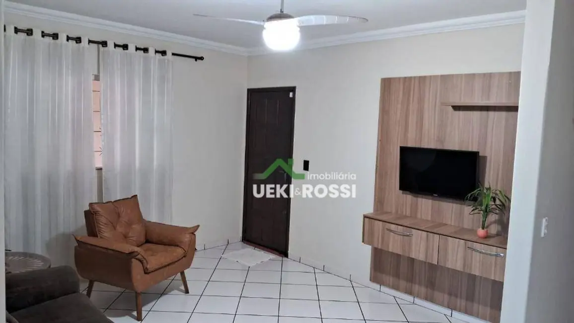 Casa com 3 quartos à venda, 275m2 em Londrina - PR - imagem 2 Foto 2 de Casa com 3 quartos à venda, 275m2 em Londrina - PR
