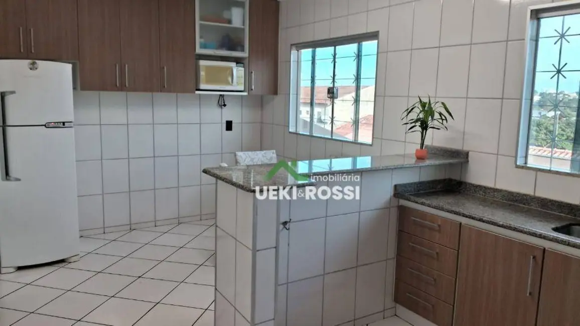 Casa com 3 quartos à venda, 275m2 em Londrina - PR - imagem 9 Foto 9 de Casa com 3 quartos à venda, 275m2 em Londrina - PR
