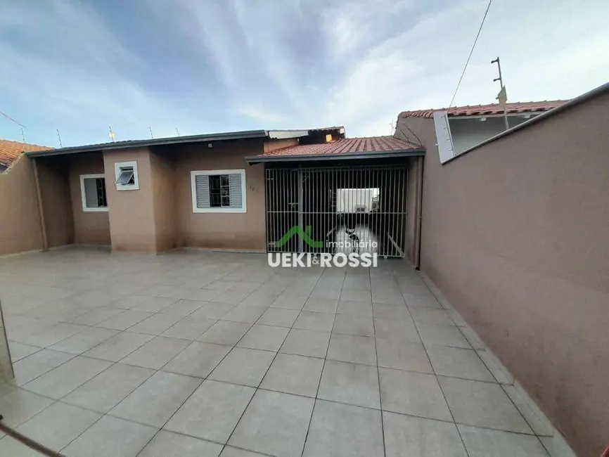 Casa com 3 quartos à venda, 275m2 em Londrina - PR - imagem 1 Foto 1 de Casa com 3 quartos à venda, 275m2 em Londrina - PR