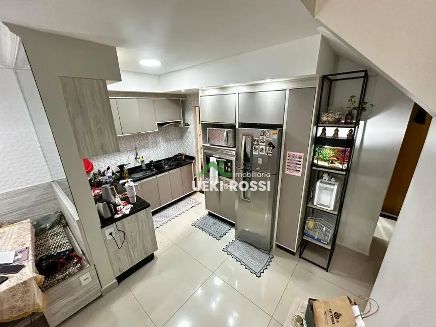 Casa com 3 quartos à venda, 125m2 em Jardim Santa Alice, Londrina - PR - imagem 6 Foto 6 de Casa com 3 quartos à venda, 125m2 em Jardim Santa Alice, Londrina - PR