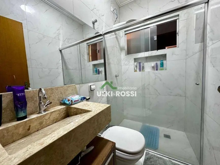 Casa com 3 quartos à venda, 125m2 em Jardim Santa Alice, Londrina - PR - imagem 7 Foto 7 de Casa com 3 quartos à venda, 125m2 em Jardim Santa Alice, Londrina - PR