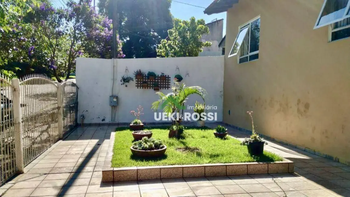 Casa com 3 quartos à venda, 584m2 em Londrina - PR - imagem 2 Foto 2 de Casa com 3 quartos à venda, 584m2 em Londrina - PR