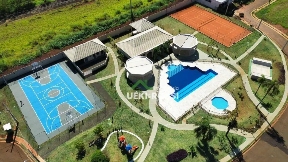 Foto 1 de Terreno / Lote à venda, 250m2 em Marumbi, Londrina - PR
