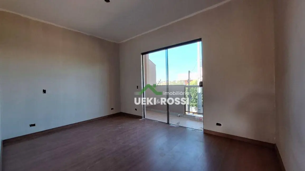 Casa com 3 quartos à venda, 137m2 em Jardim Portal de Itamaracá, Londrina - PR - imagem 4 Foto 4 de Casa com 3 quartos à venda, 137m2 em Jardim Portal de Itamaracá, Londrina - PR