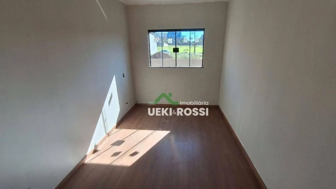 Casa com 3 quartos à venda, 137m2 em Jardim Portal de Itamaracá, Londrina - PR - imagem 6 Foto 6 de Casa com 3 quartos à venda, 137m2 em Jardim Portal de Itamaracá, Londrina - PR