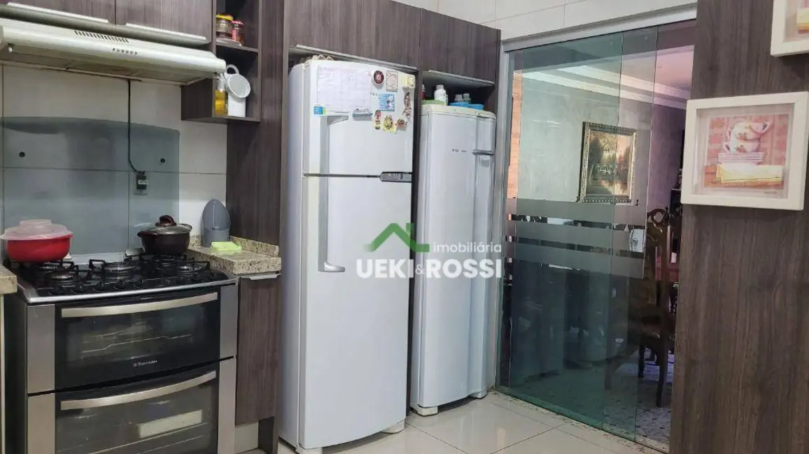 Casa com 3 quartos à venda, 478m2 em San Fernando, Londrina - PR - imagem 9 Foto 9 de Casa com 3 quartos à venda, 478m2 em San Fernando, Londrina - PR