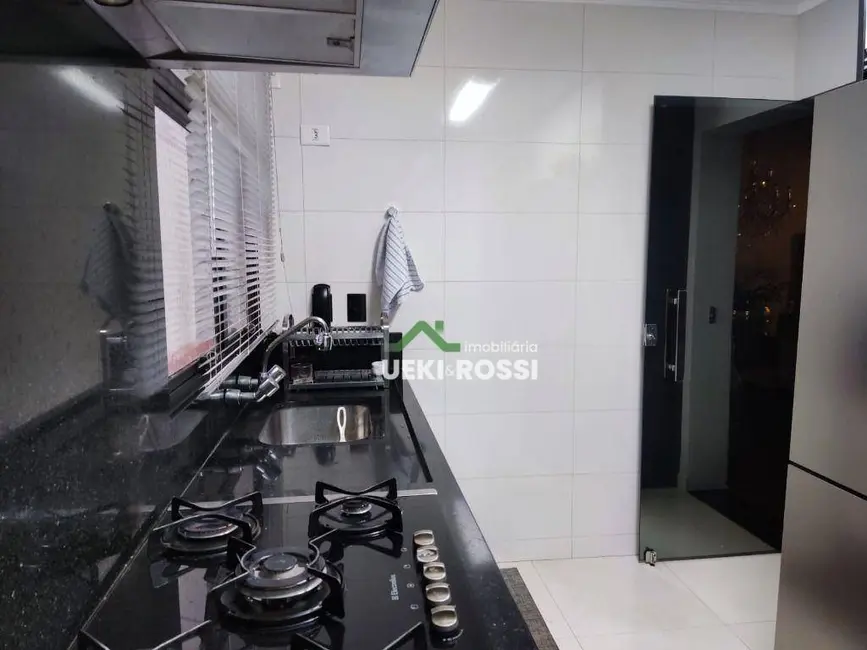 Foto 9 de Apartamento com 3 quartos à venda, 146m2 em Jardim Higienópolis, Londrina - PR