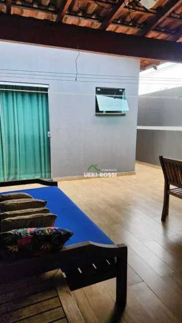 Casa com 3 quartos à venda, 180m2 em Vale de San Izidro, Londrina - PR - imagem 2 Foto 2 de Casa com 3 quartos à venda, 180m2 em Vale de San Izidro, Londrina - PR