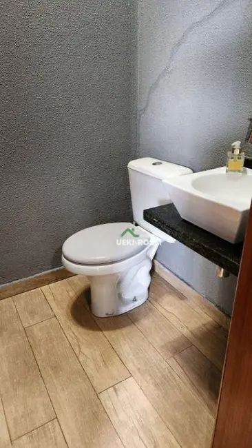 Casa com 3 quartos à venda, 180m2 em Vale de San Izidro, Londrina - PR - imagem 7 Foto 7 de Casa com 3 quartos à venda, 180m2 em Vale de San Izidro, Londrina - PR