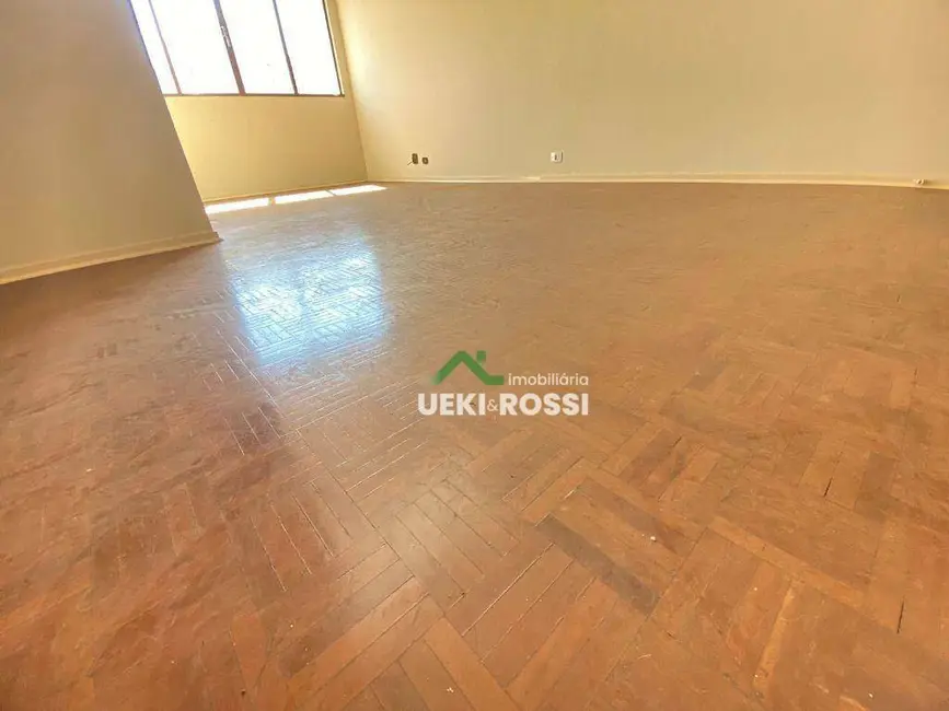 Foto 2 de Apartamento com 3 quartos à venda, 146m2 em Centro, Londrina - PR