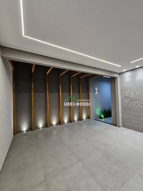 Casa com 3 quartos à venda, 180m2 em Londrina - PR - imagem 9 Foto 9 de Casa com 3 quartos à venda, 180m2 em Londrina - PR