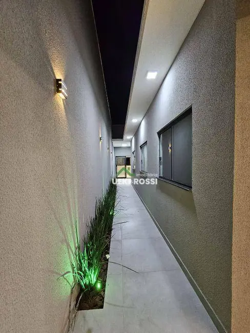 Casa com 3 quartos à venda, 180m2 em Londrina - PR - imagem 7 Foto 7 de Casa com 3 quartos à venda, 180m2 em Londrina - PR