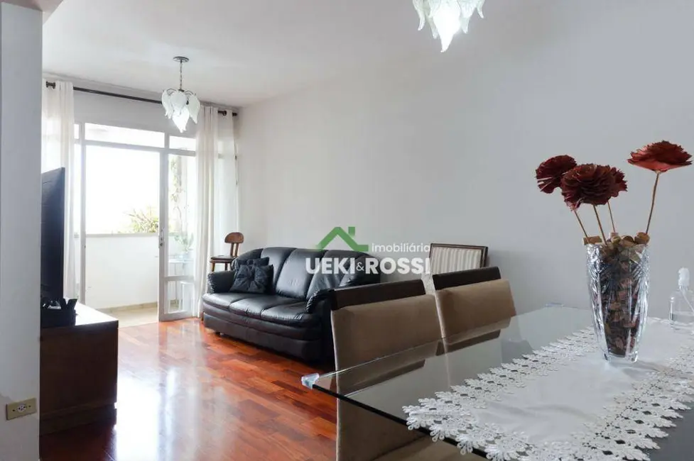 Apartamento com 3 quartos à venda, 132m2 em Centro, Londrina - PR - imagem 9 Foto 9 de Apartamento com 3 quartos à venda, 132m2 em Centro, Londrina - PR