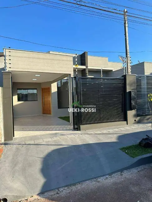 Casa com 3 quartos à venda, 158m2 em Ouro Verde, Londrina - PR - imagem 4 Foto 4 de Casa com 3 quartos à venda, 158m2 em Ouro Verde, Londrina - PR
