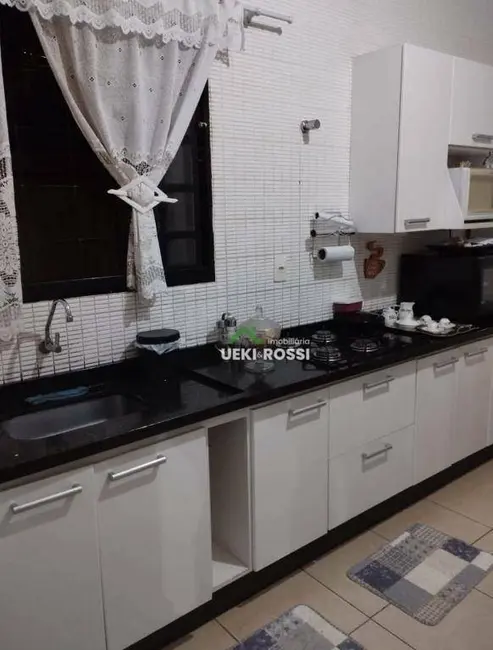 Foto 7 de Casa com 3 quartos à venda, 260m2 em Residencial Loris Sahyun, Londrina - PR