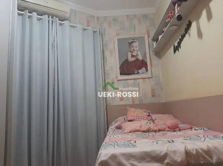 Foto 6 de Casa com 3 quartos à venda, 260m2 em Residencial Loris Sahyun, Londrina - PR