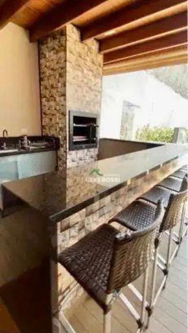 Casa à venda, 420m2 em Califórnia, Londrina - PR - imagem 7 Foto 7 de Casa à venda, 420m2 em Califórnia, Londrina - PR