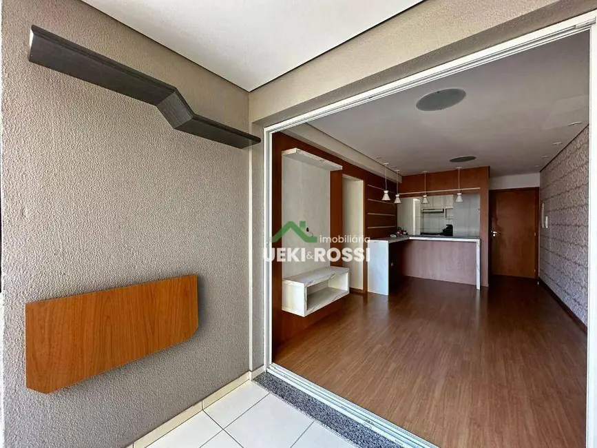 Apartamento com 3 quartos à venda, 74m2 em Centro, Londrina - PR - imagem 6 Foto 6 de Apartamento com 3 quartos à venda, 74m2 em Centro, Londrina - PR