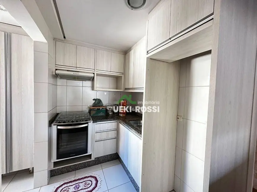 Apartamento com 3 quartos à venda, 74m2 em Centro, Londrina - PR - imagem 5 Foto 5 de Apartamento com 3 quartos à venda, 74m2 em Centro, Londrina - PR
