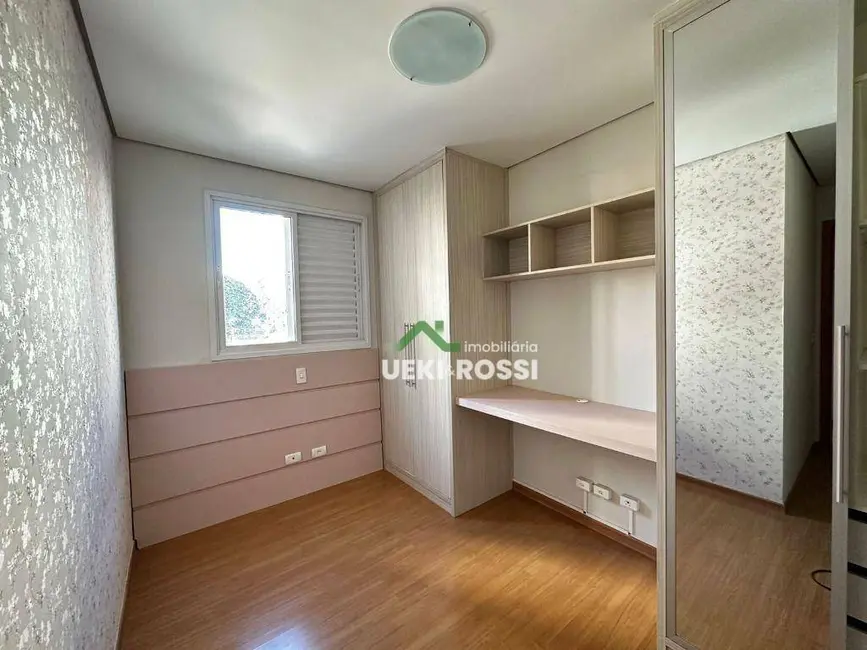 Apartamento com 3 quartos à venda, 74m2 em Centro, Londrina - PR - imagem 9 Foto 9 de Apartamento com 3 quartos à venda, 74m2 em Centro, Londrina - PR