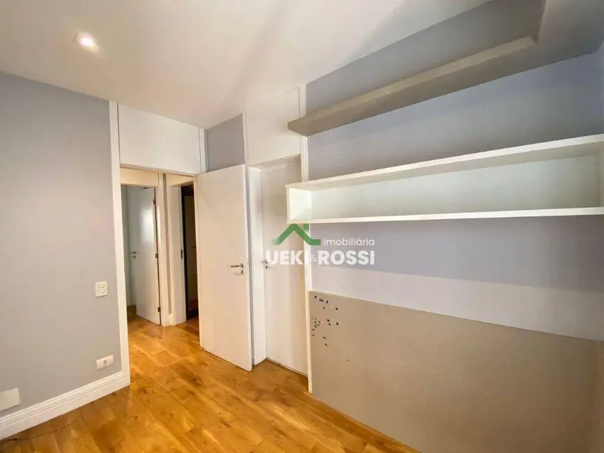 Apartamento com 3 quartos à venda, 216m2 em Gleba Fazenda Palhano, Londrina - PR - imagem 9 Foto 9 de Apartamento com 3 quartos à venda, 216m2 em Gleba Fazenda Palhano, Londrina - PR