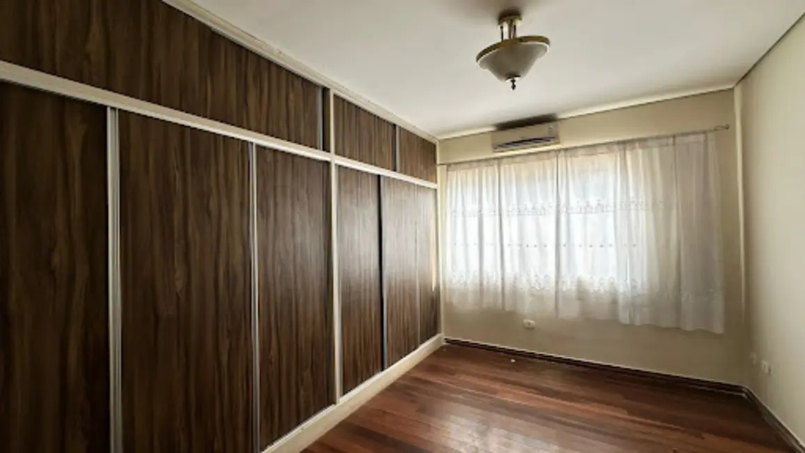 Foto 6 de Casa com 4 quartos à venda, 808m2 em Dom Pedro, Londrina - PR