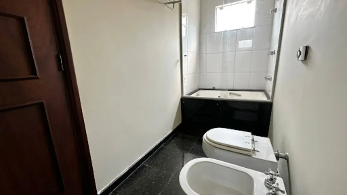 Foto 9 de Casa com 4 quartos à venda, 808m2 em Dom Pedro, Londrina - PR