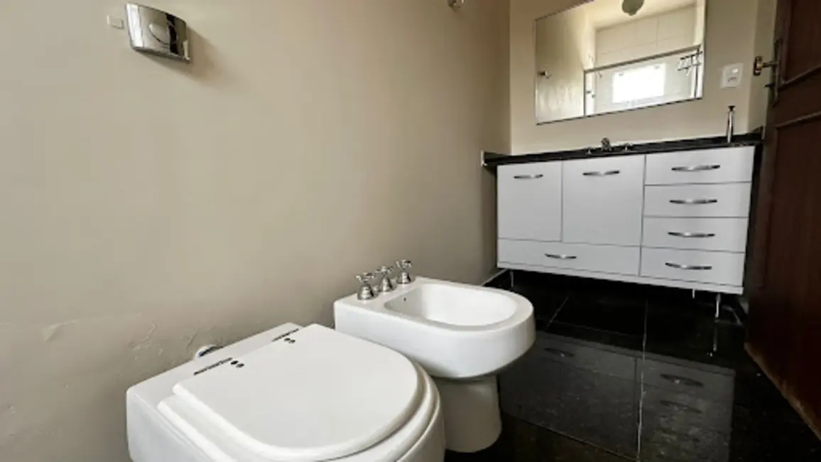 Foto 8 de Casa com 4 quartos à venda, 808m2 em Dom Pedro, Londrina - PR