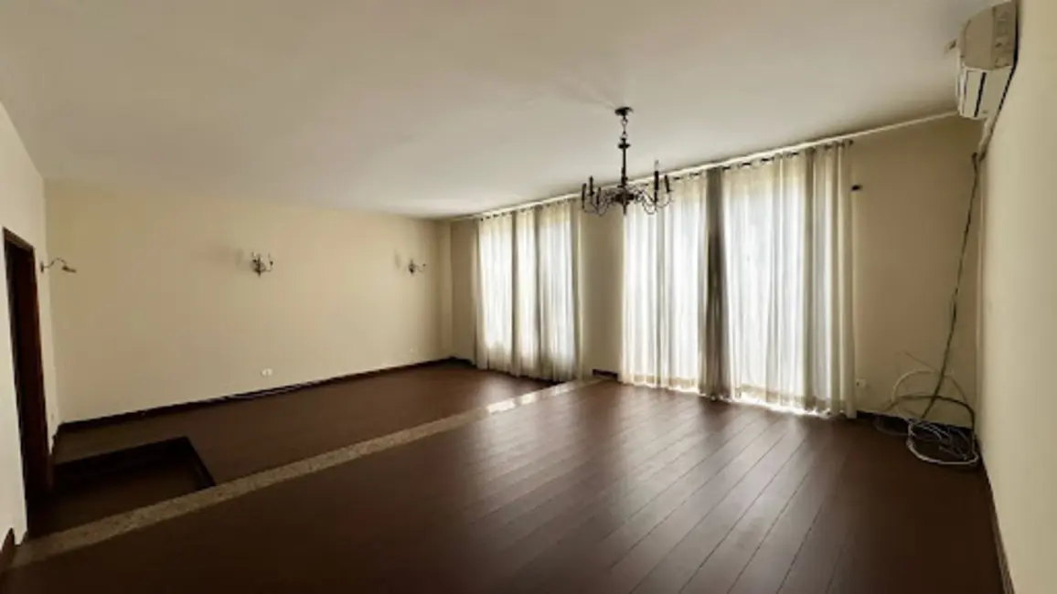 Foto 4 de Casa com 4 quartos à venda, 808m2 em Dom Pedro, Londrina - PR